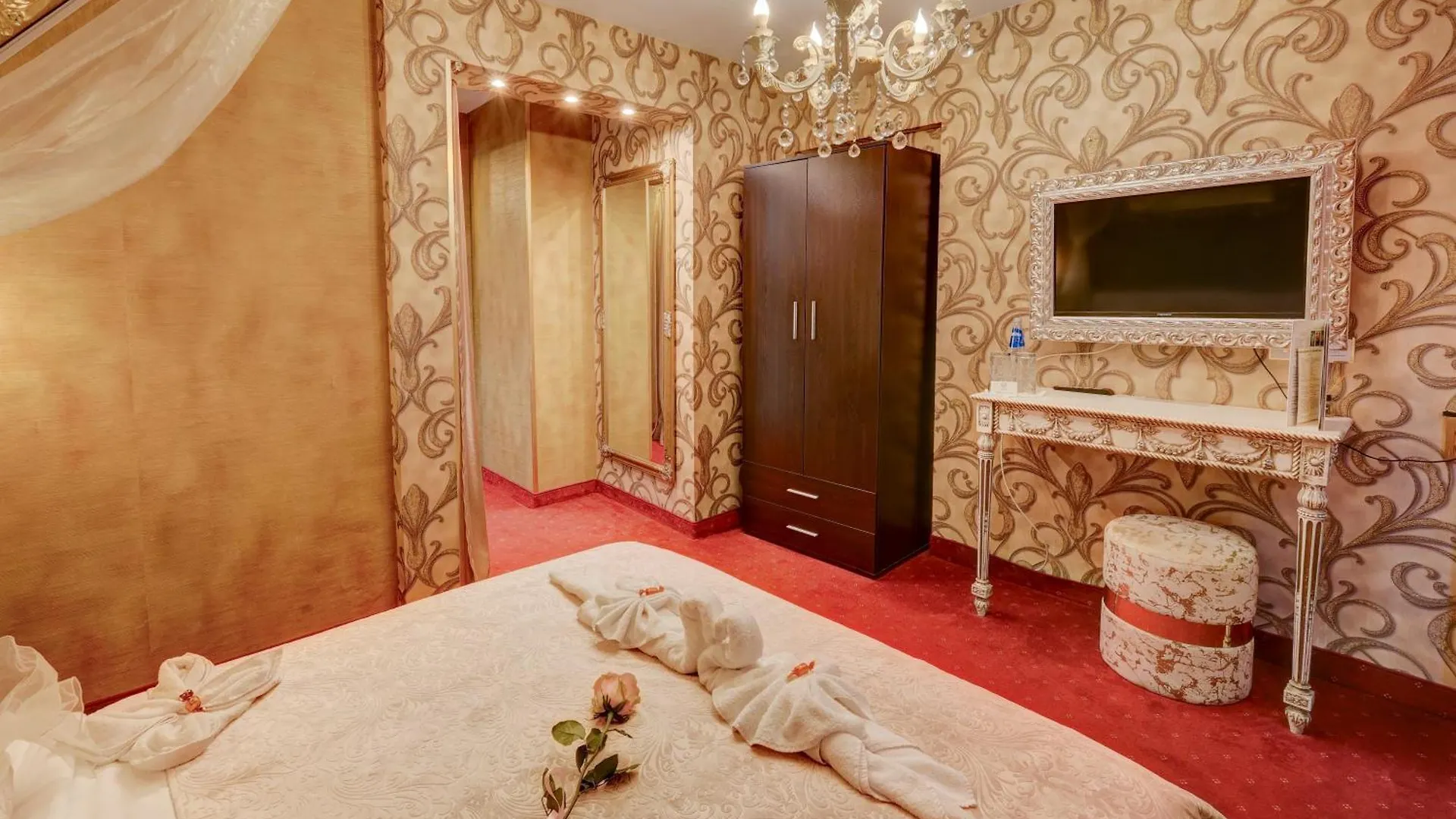 Hotel IMPERIA Varna 3*,